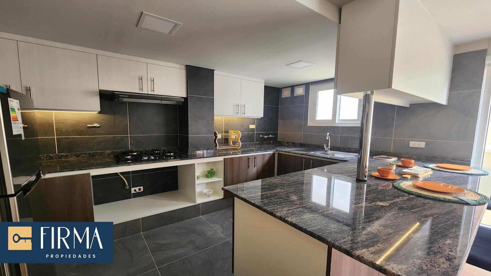 Departamento en Achumani en La Paz 1 dormitorios 1 baños 1 parqueos Foto 12