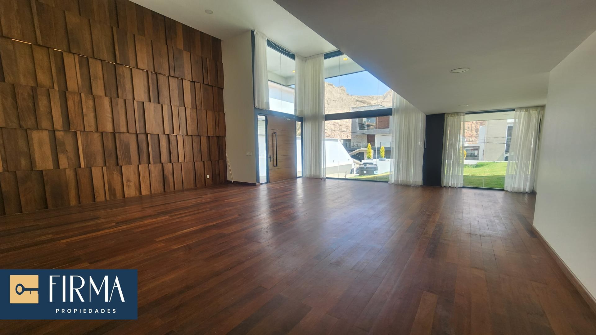 Casa en VentaCASA EN VENTA A ESTRENAR, SEQUOIA 3 dormitorios 4 baños 5 parqueos Foto 17