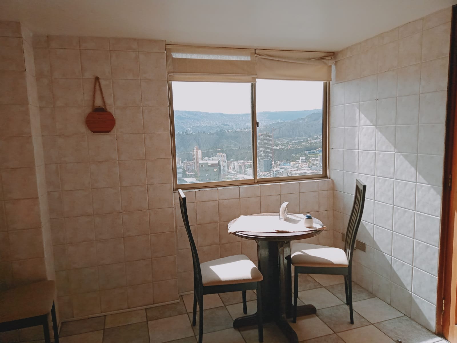 Departamento en Cota Cota en La Paz 3 dormitorios 4 baños 1 parqueos Foto 17