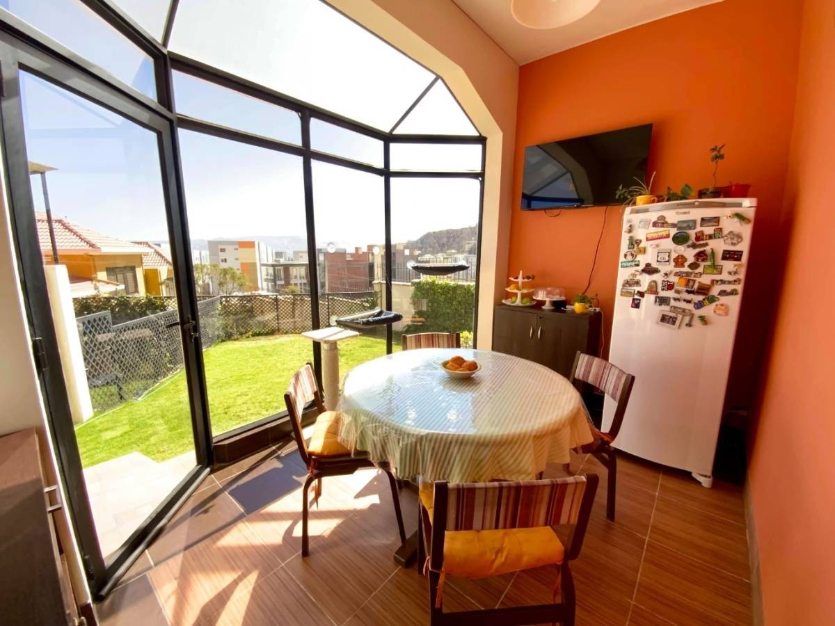 Casa en VentaLOMAS DE ACHUMANI 3 dormitorios 4 baños 2 parqueos Foto 9