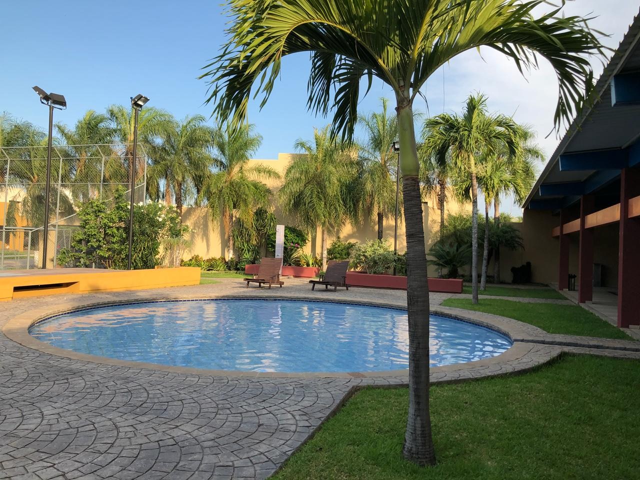 Casa en AlquilerCONDOMINIO LA HACIENDA II ALQUILO CASA 4 dormitorios 5 baños 4 parqueos Foto 19