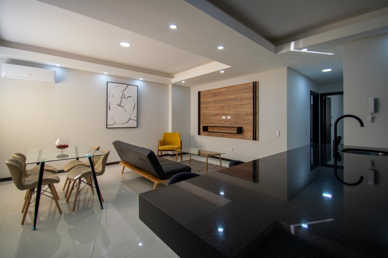 Departamento en AlquilerEN ALQUILER EQUIPETROL CALLE HERNAN ALDABA PAZ PLAZA ITALIA 2 dormitorios 3 baños 1 parqueos Foto 11