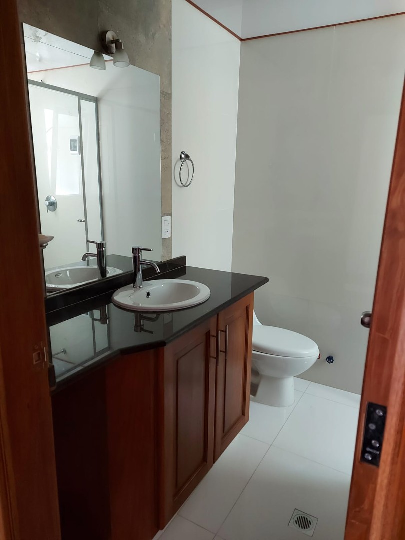 Departamento Calle 31 de Achumani  Foto 11