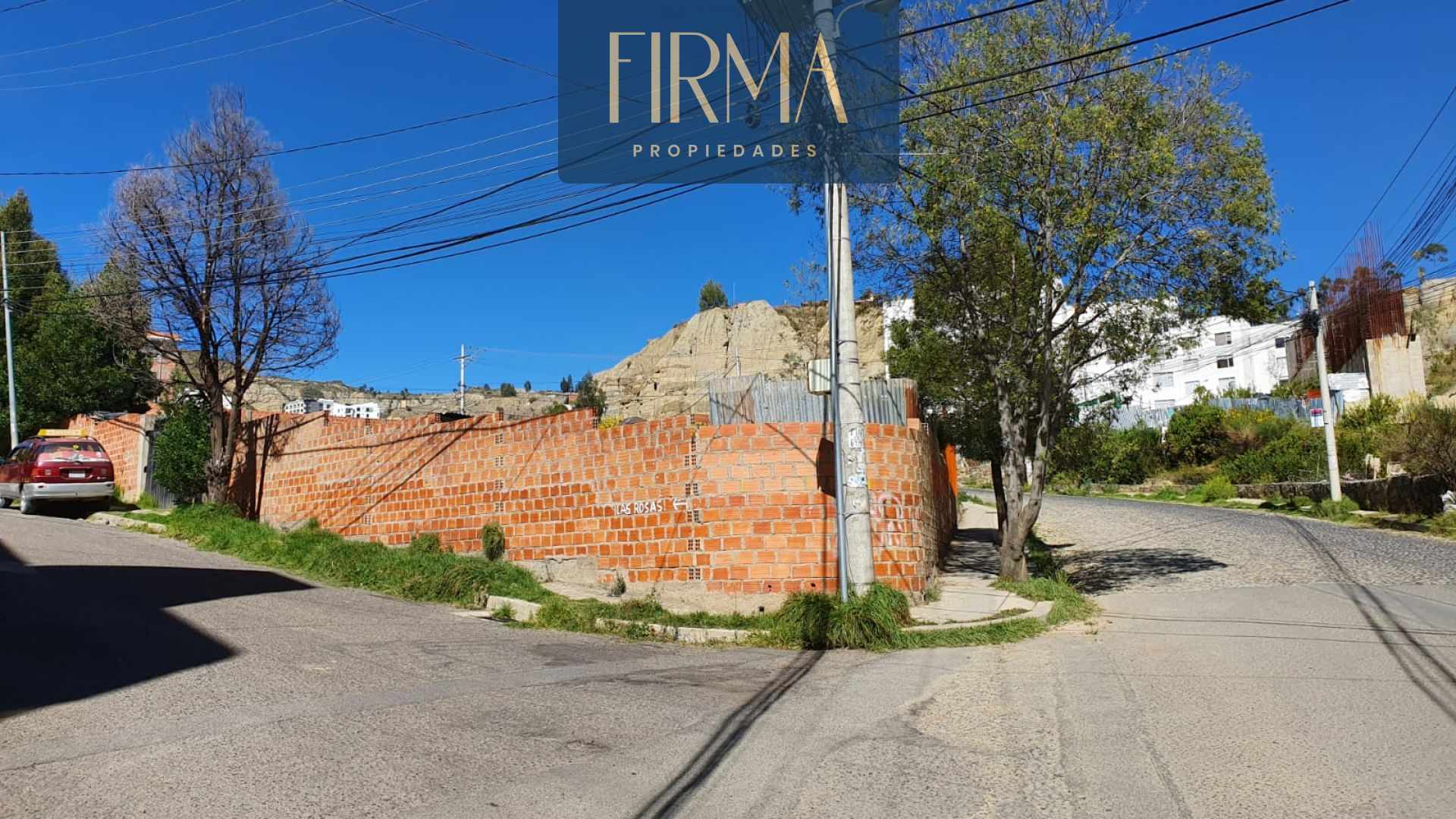 Terreno en VentaTERRENO EN VENTA, CALLE 31 DE ACHUMANI EN ESQUINA    Foto 1
