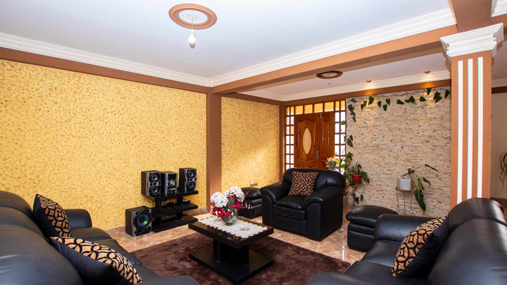 Casa Calle Innominada a pasos de la Av. Panamericana Foto 4