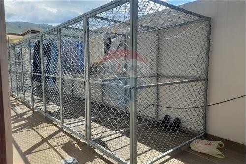 Departamento en Aranjuez en Cochabamba 3 dormitorios 4 baños 1 parqueos Foto 19