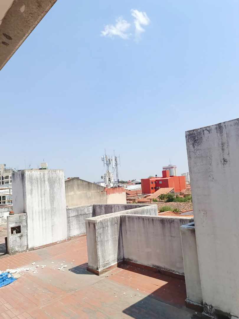 Edificio en VentaEDIFICIO EN VENTA – ATRÁS DE LA CATEDRAL (24 de Septiembre) 10 dormitorios 5 baños  Foto 10
