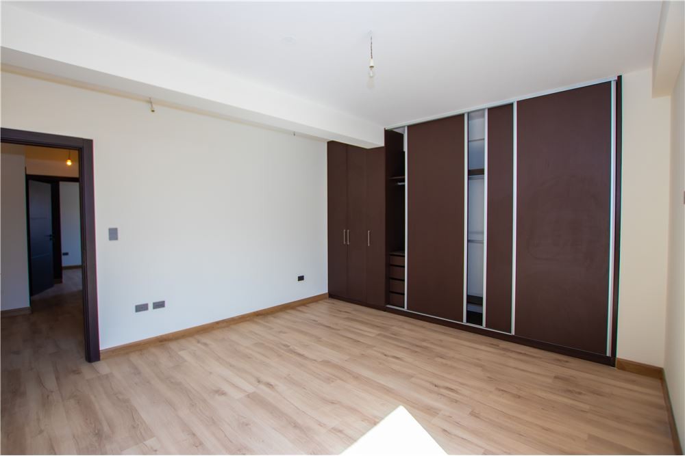 Departamento en Tiquipaya en Cochabamba 3 dormitorios 3 baños  Foto 8