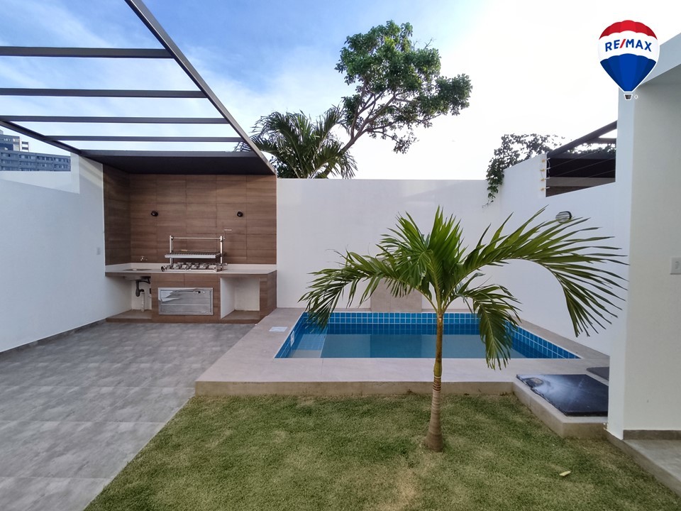 Casa en VentaZona Norte, 7mo Anillo. 4 dormitorios 3 baños 2 parqueos Foto 6