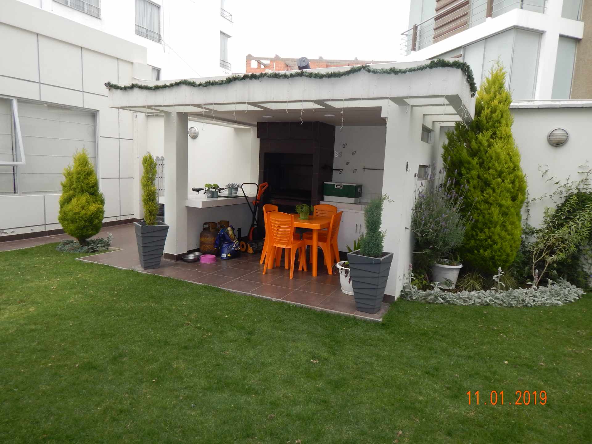 Casa en Calacoto en La Paz 6 dormitorios 8 baños 4 parqueos Foto 10