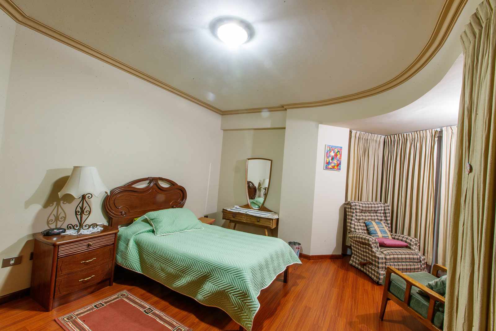 Departamento en Noroeste en Cochabamba 2 dormitorios 3 baños 1 parqueos Foto 2