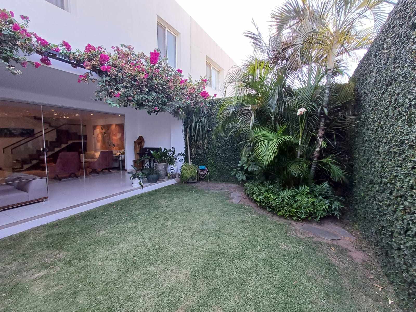 Casa en Venta4to Anillo Zona Norte, Radial 27. Foto 1