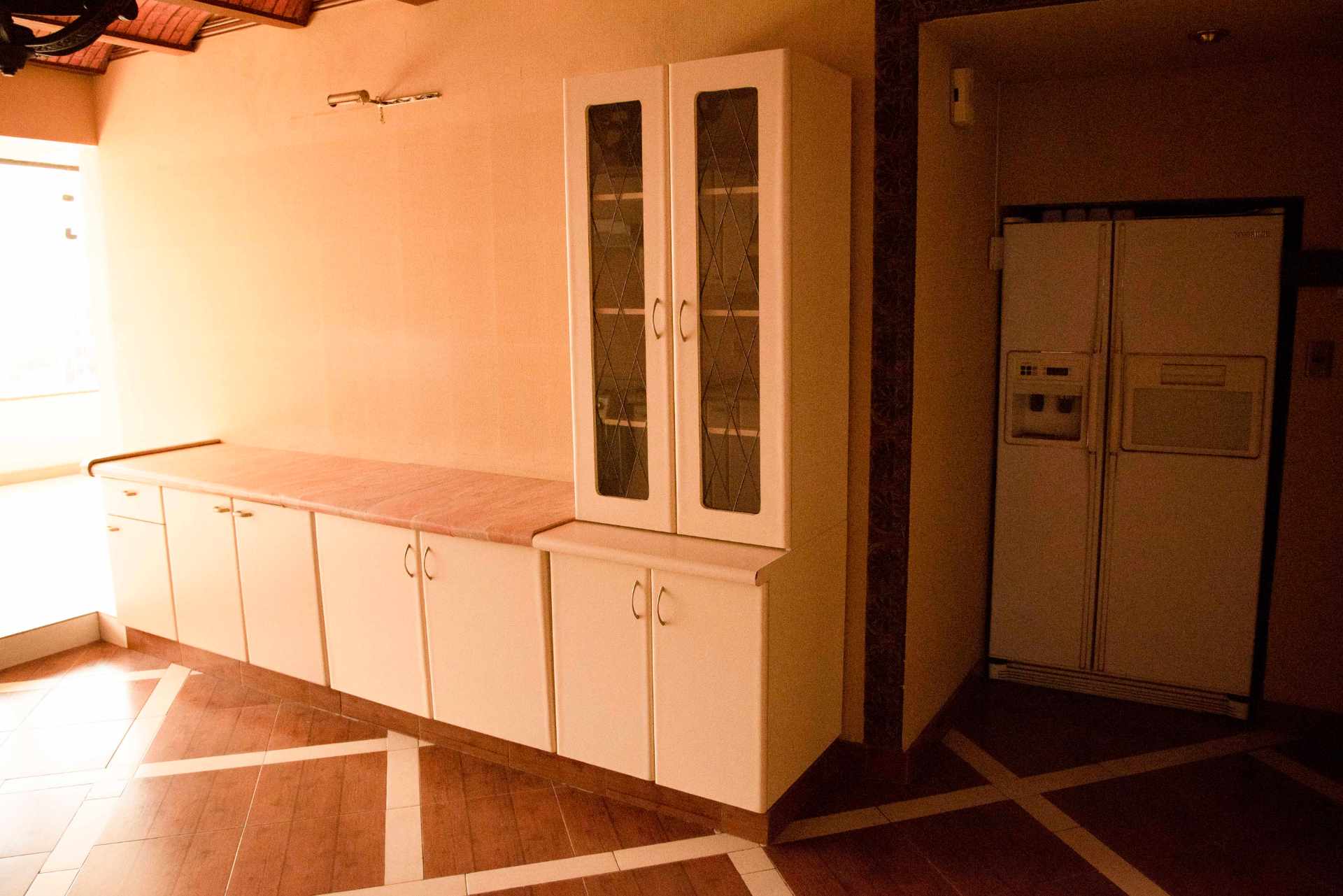 Departamento en Cala Cala en Cochabamba 4 dormitorios 5 baños 1 parqueos Foto 7