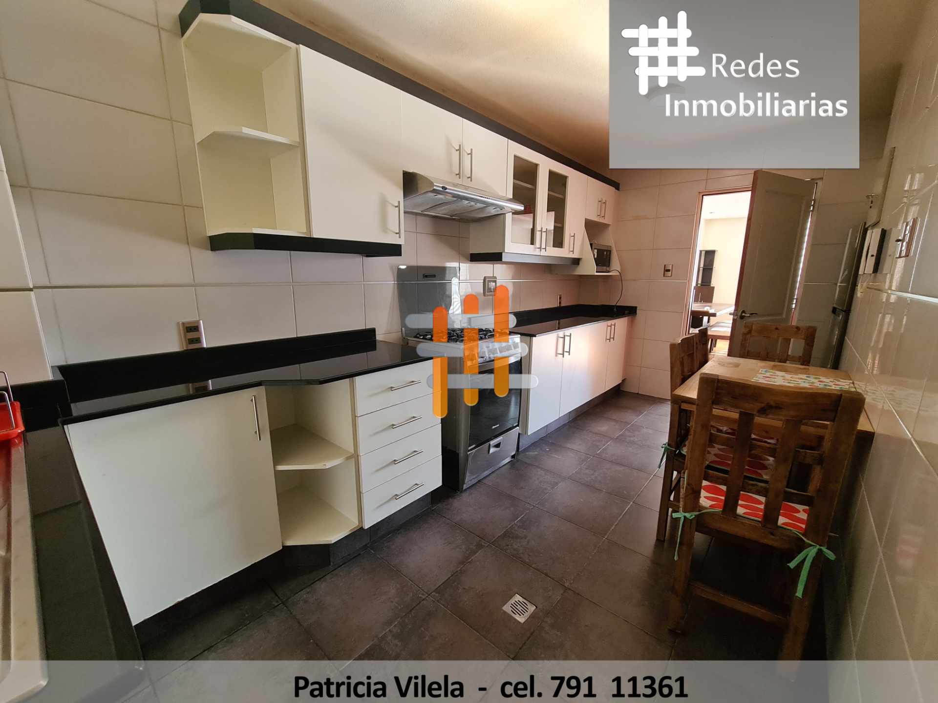 Departamento en VentaDEPARTAMENTO EN VENTA  CALACOTO  3 dormitorios 4 baños 1 parqueos Foto 7
