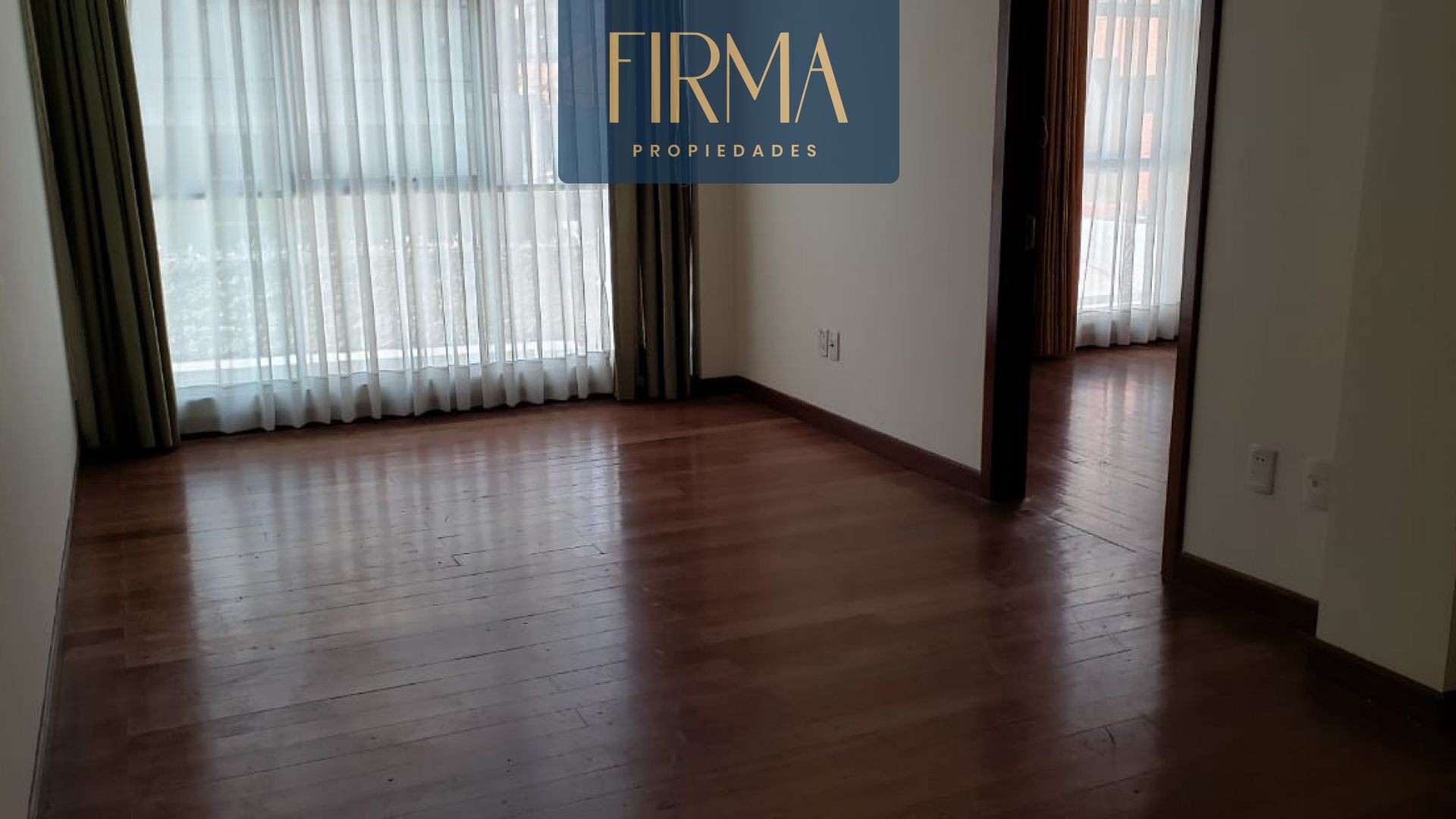 Departamento en Achumani en La Paz 3 dormitorios 3 baños 1 parqueos Foto 16