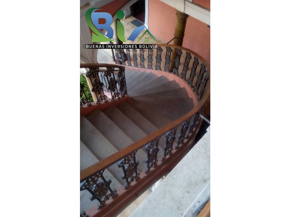 Casa en VentaCASA COMERCIAL ESQUINA DOS PLANTAS RENTABLE CBBA. 28 dormitorios 7 baños  Foto 7