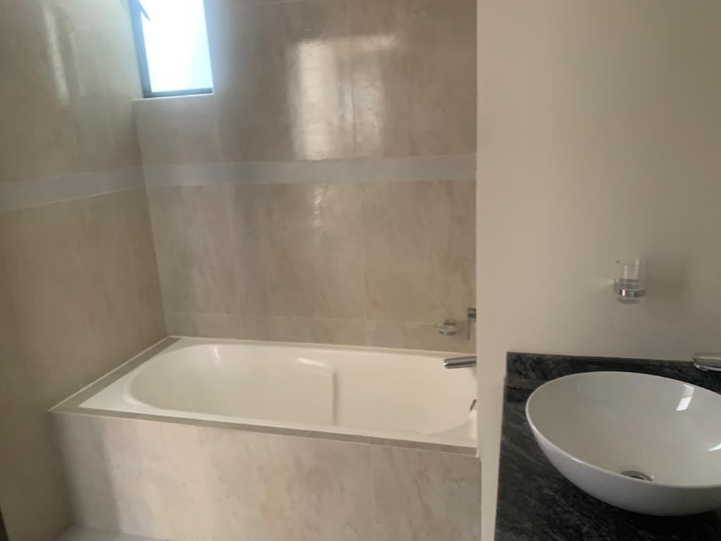 Departamento en VentaDepartamento 3B Bloque 21, en Los Nuevos Pinos, Financia tus sueños con el BNB o puedes pagar en Bolivianos! 3 dormitorios 4 baños 1 parqueos Foto 11