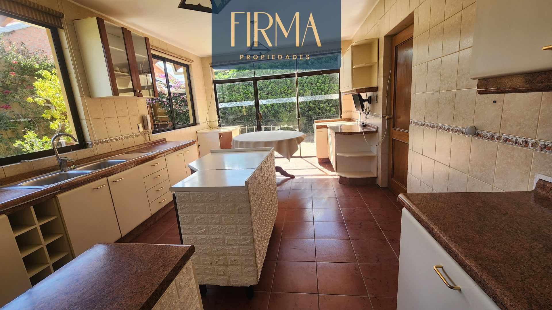 Casa CASA EN VENTA, MALLASILLA FRENTE A PLAZA Foto 17