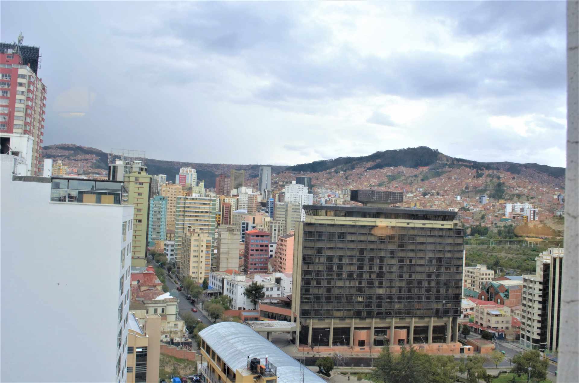 Departamento Ubicado en inmediaciones de la Plaza Bolivia en San Jorge Foto 4