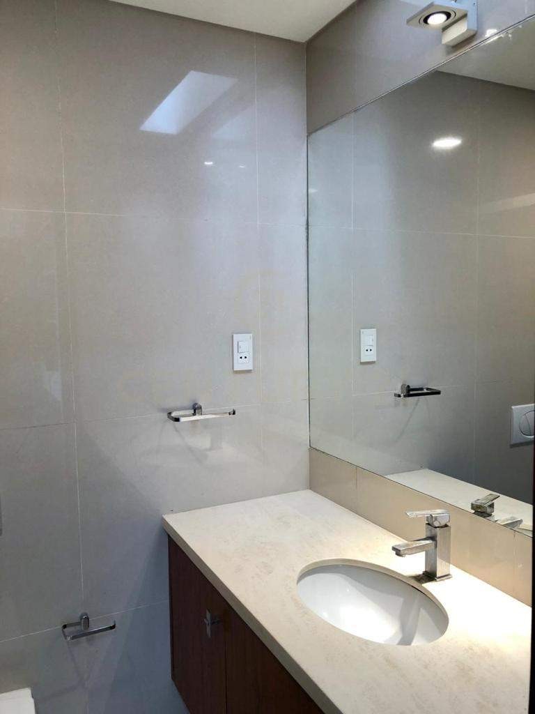 En Alquiler a $us 1,200 Foto 8