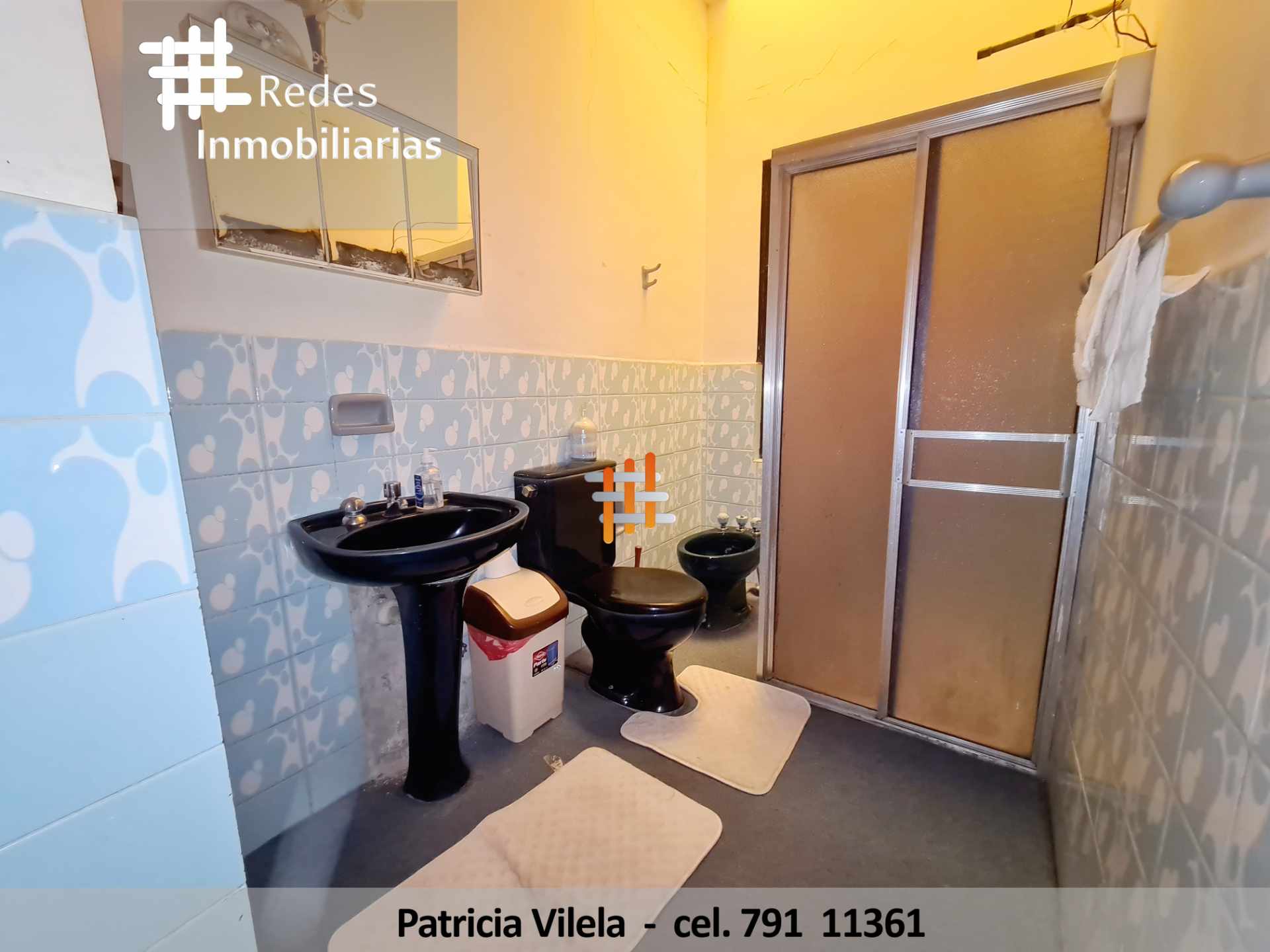 Casa en VentaCASA EN VENTA CON UBICACIÓN INMEJORABLE
A INICIOS DE IRPAVI, EN ESQUINA, SOBRE AV. PRINCIPAL 4 dormitorios 5 baños 2 parqueos Foto 19