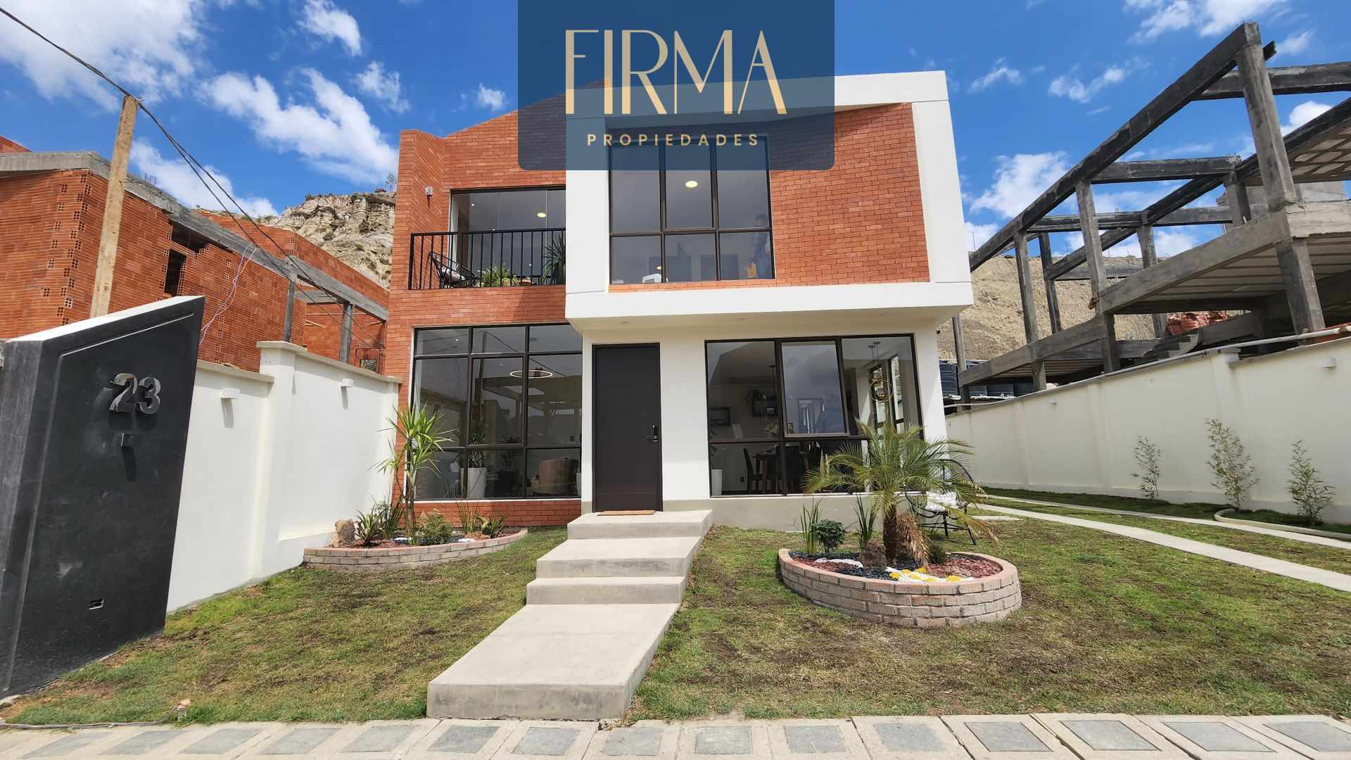 Casa en Mallasilla en La Paz 3 dormitorios 5 baños 2 parqueos Foto 30