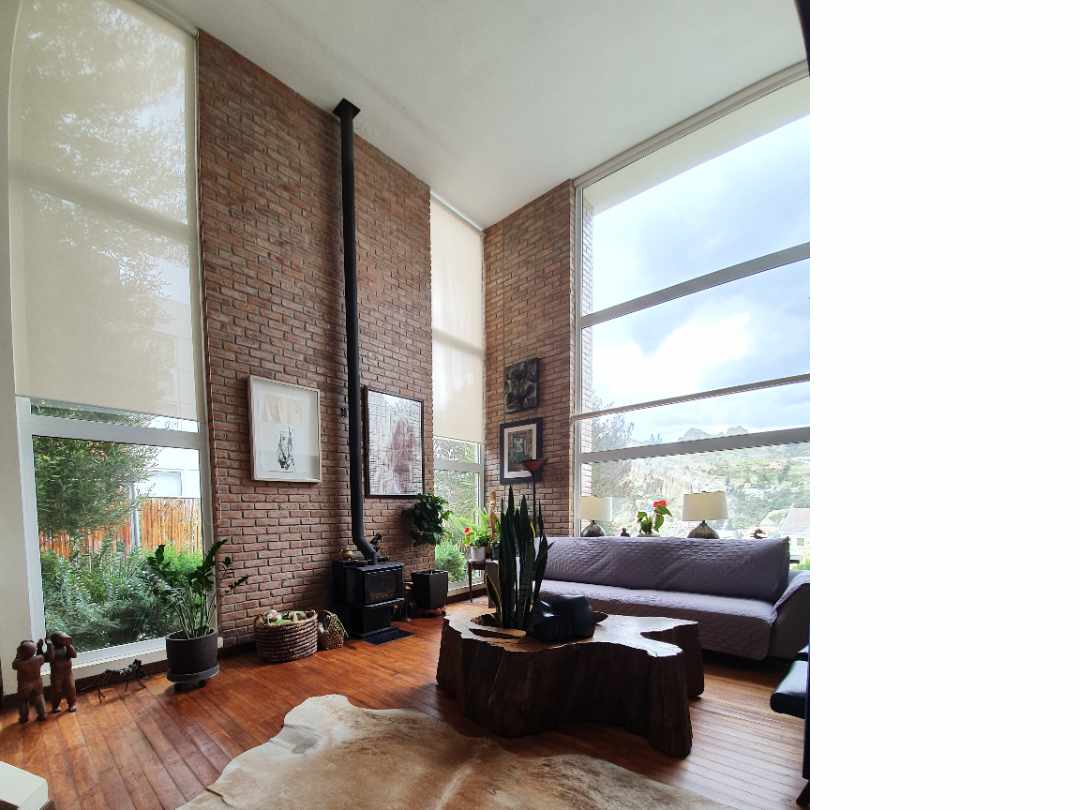 Casa en Achumani en La Paz 3 dormitorios 3 baños 2 parqueos Foto 1