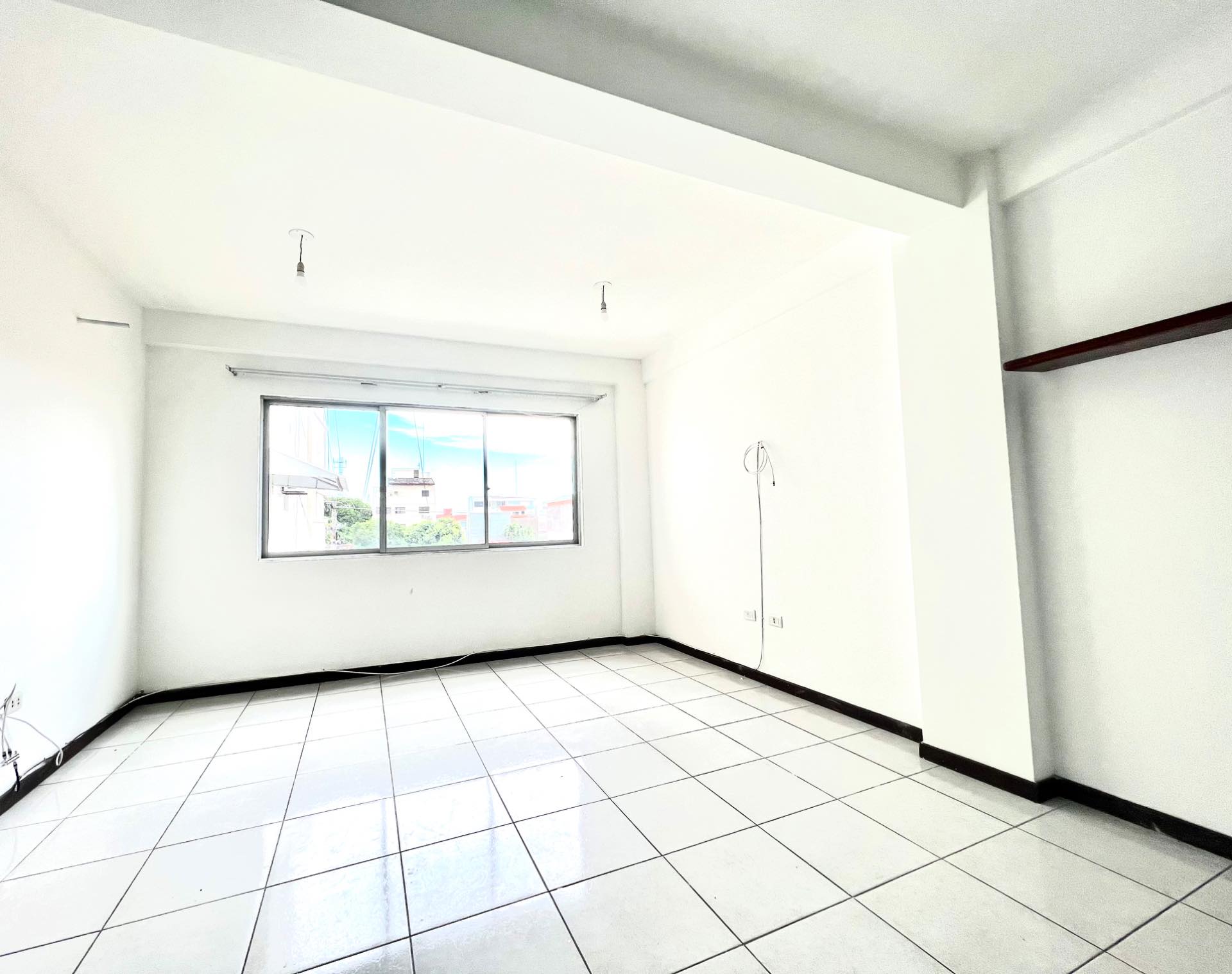 Calle Velasco edificio Velasco us 75,000 [UC996875]