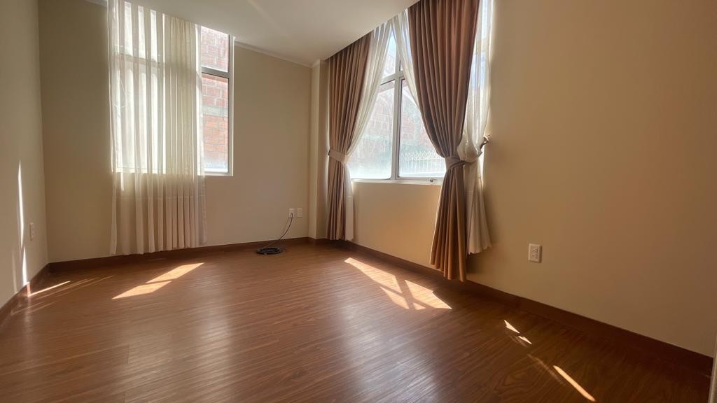 Departamento en Irpavi en La Paz 2 dormitorios 2 baños 1 parqueos Foto 9