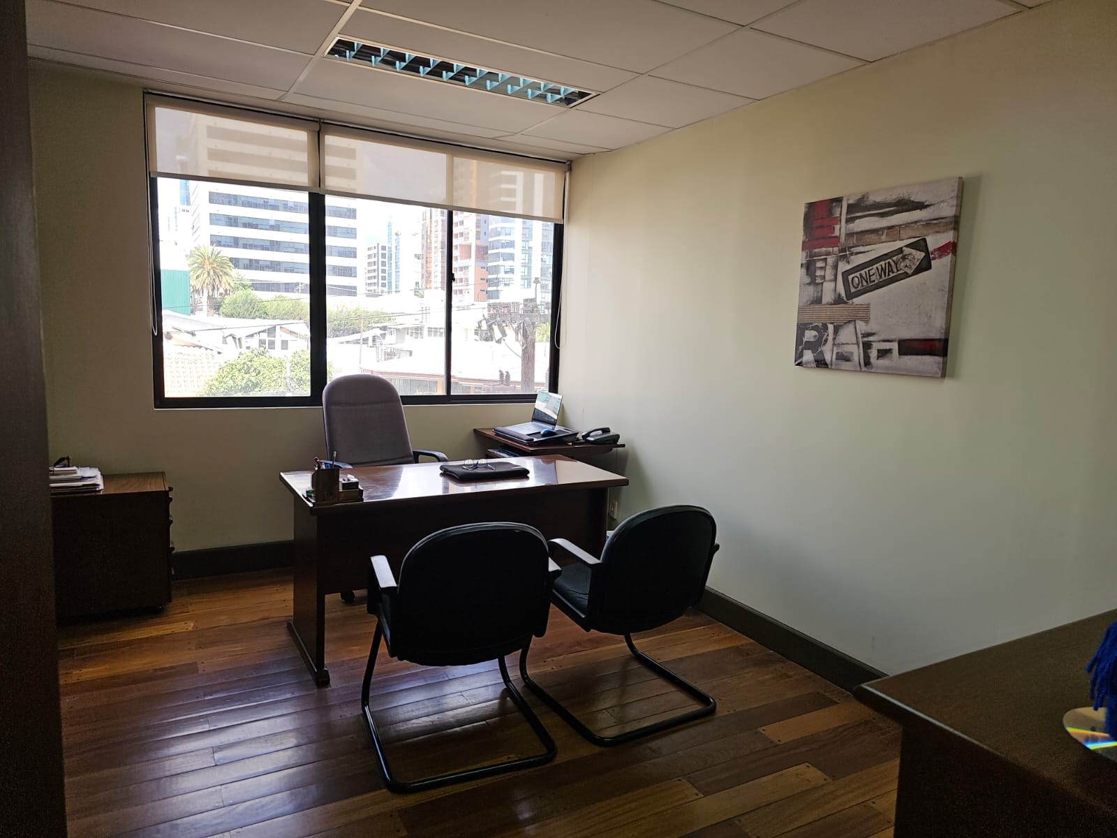 Oficina en VentaCalacoto, cerca de la calle 8  5 dormitorios 1 baños  Foto 6