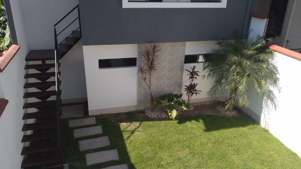 Casa en AnticréticoRADIAL 17 Y MEDIO 5TO ANILLO Foto 8