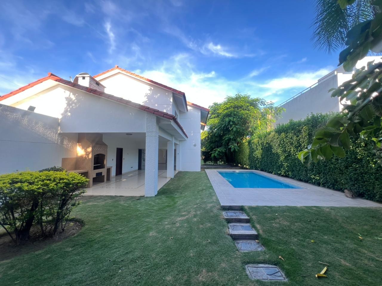 En Alquiler a Bs 15,000 Foto 2