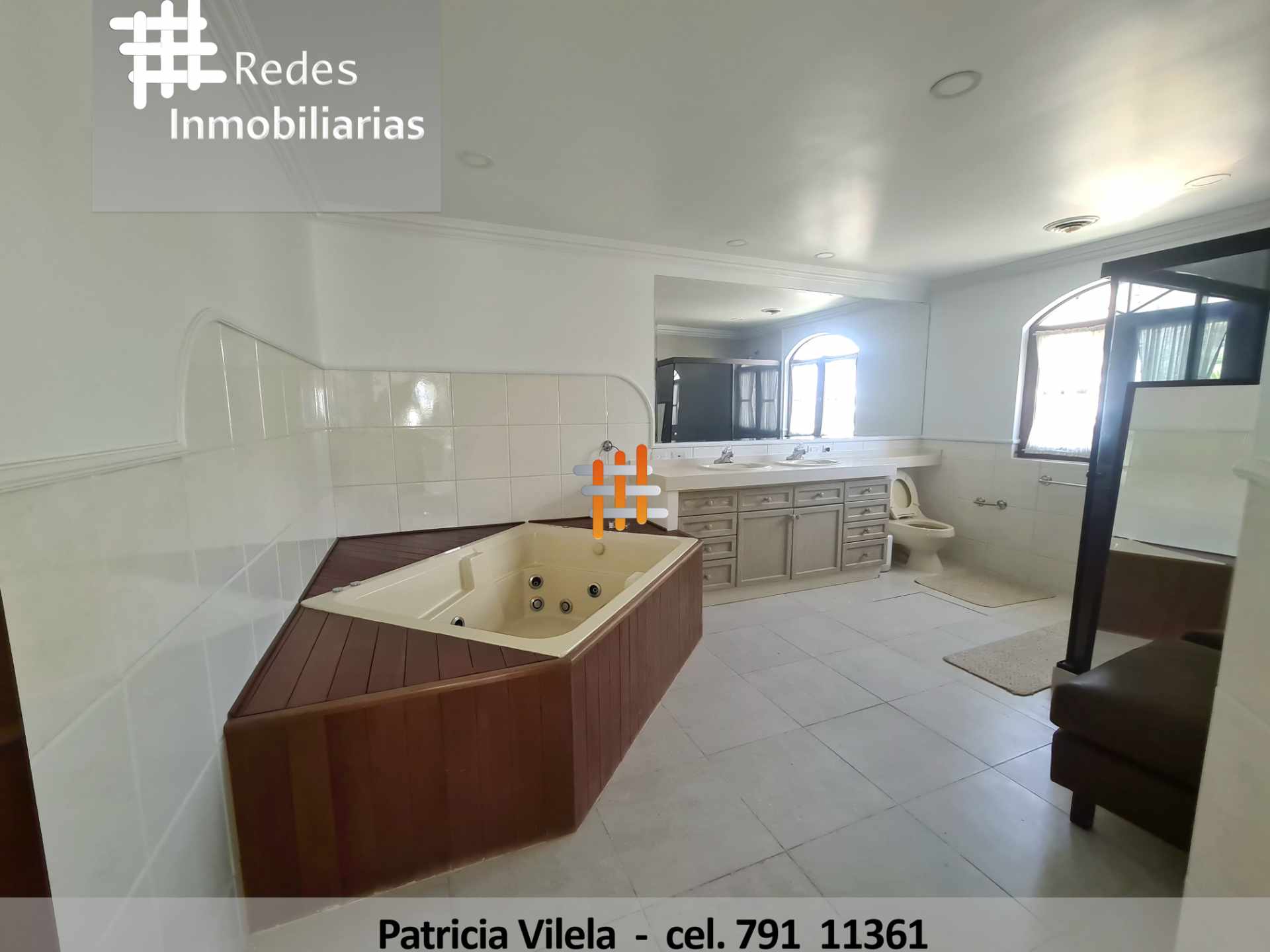 Casa en AlquilerAMPLIA Y ELEGANTE CASA EN ALQUILER EN CONDOMINIO PRIVADO,  LOS PINOS Foto 23