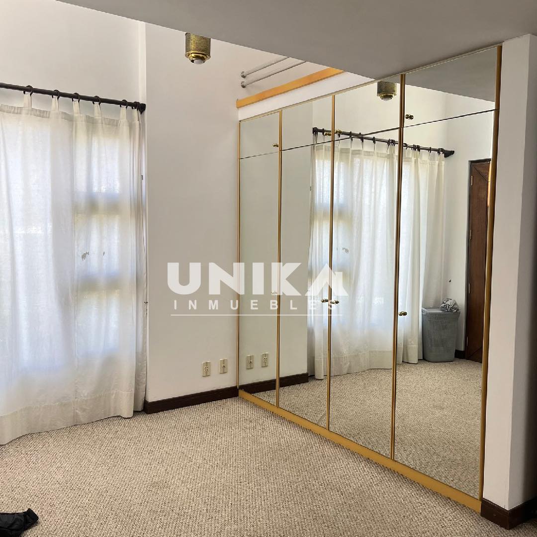 Casa en Alquiler☀️🏡 LINDA Y SOLEADA CASA EN ALQUILER EN ACHUMANI 4 dormitorios 5 baños 3 parqueos Foto 18