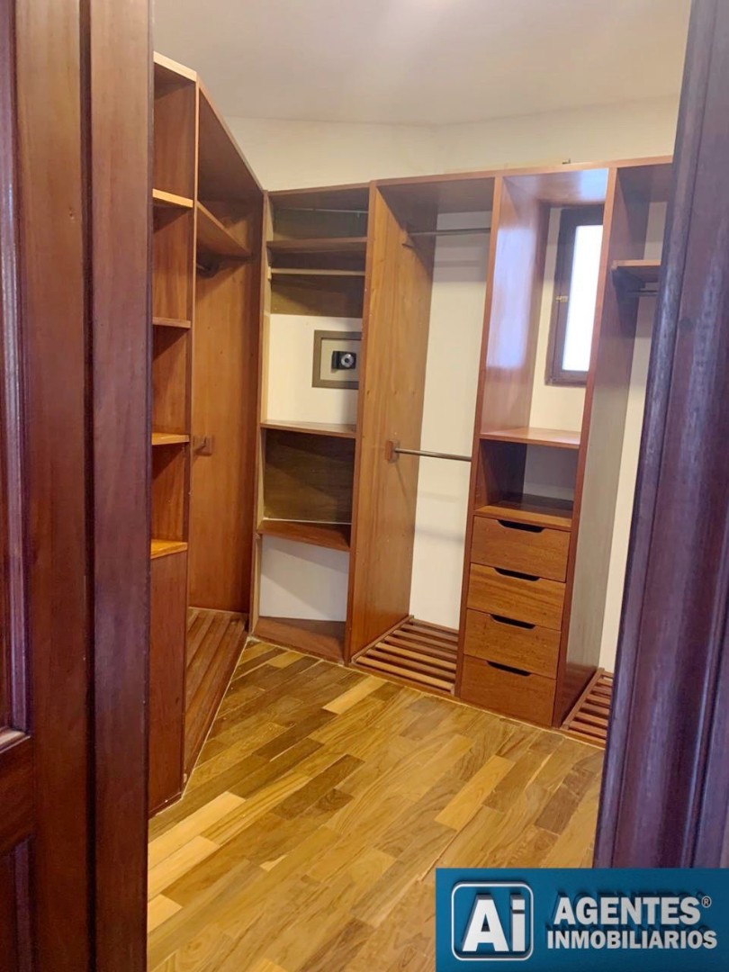 Casa en AlquilerLA FLORIDA HERMOSA RESIDENCIA EN ALQUILER 4 dormitorios 4 baños 4 parqueos Foto 9