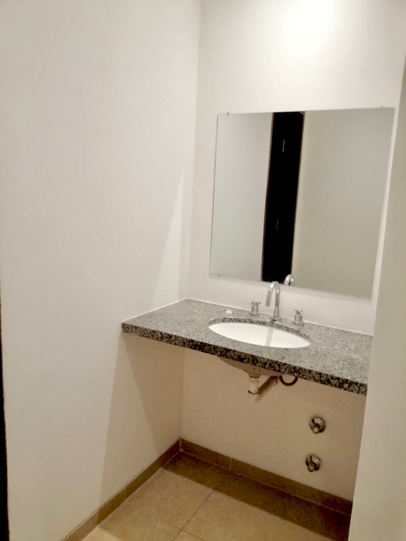 En Alquiler a $us 320 Foto 3