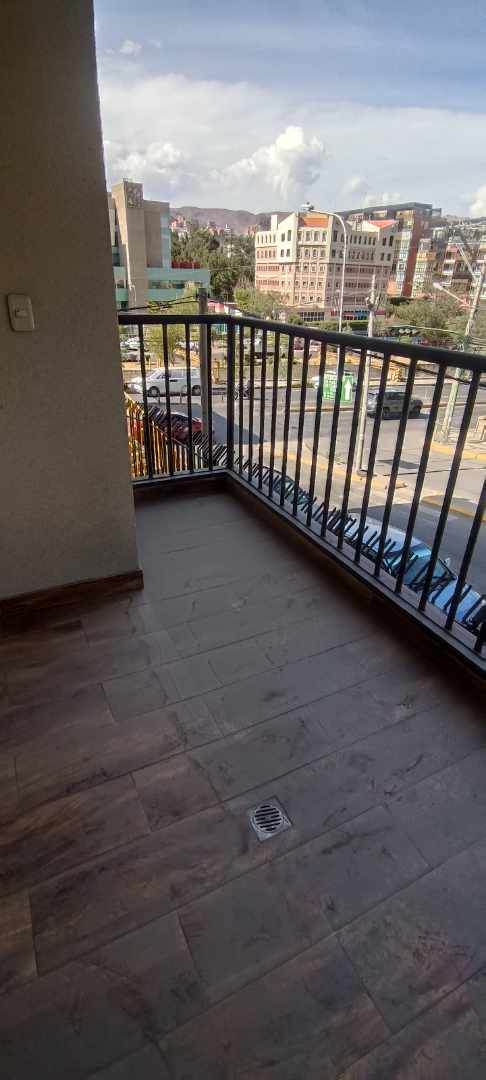 Departamento en Obrajes en La Paz 1 dormitorios 1 baños  Foto 2