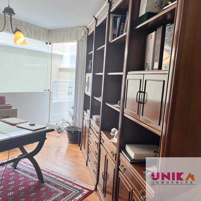 Casa en Venta🏡 HERMOSA CASA AMPLIA Y LLENA DE SOL EN VENTA, EN EL LUGAR MAS CÉNTRICO DE ACHUMANI 4 dormitorios 5 baños 4 parqueos Foto 28