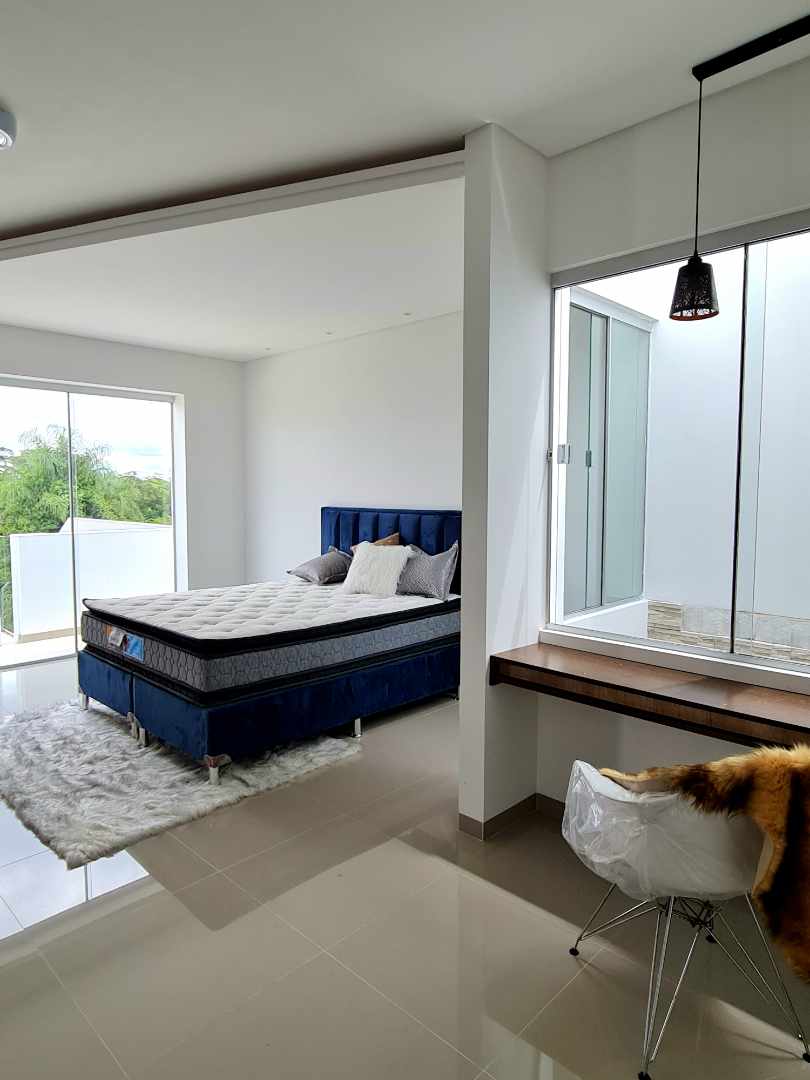 Casa en VentaPRE-VENTA ...Lindas!
CASAS EN ZONA NORTE
Km 8½ (entre 8vo y 9no anillo)
 Foto 8