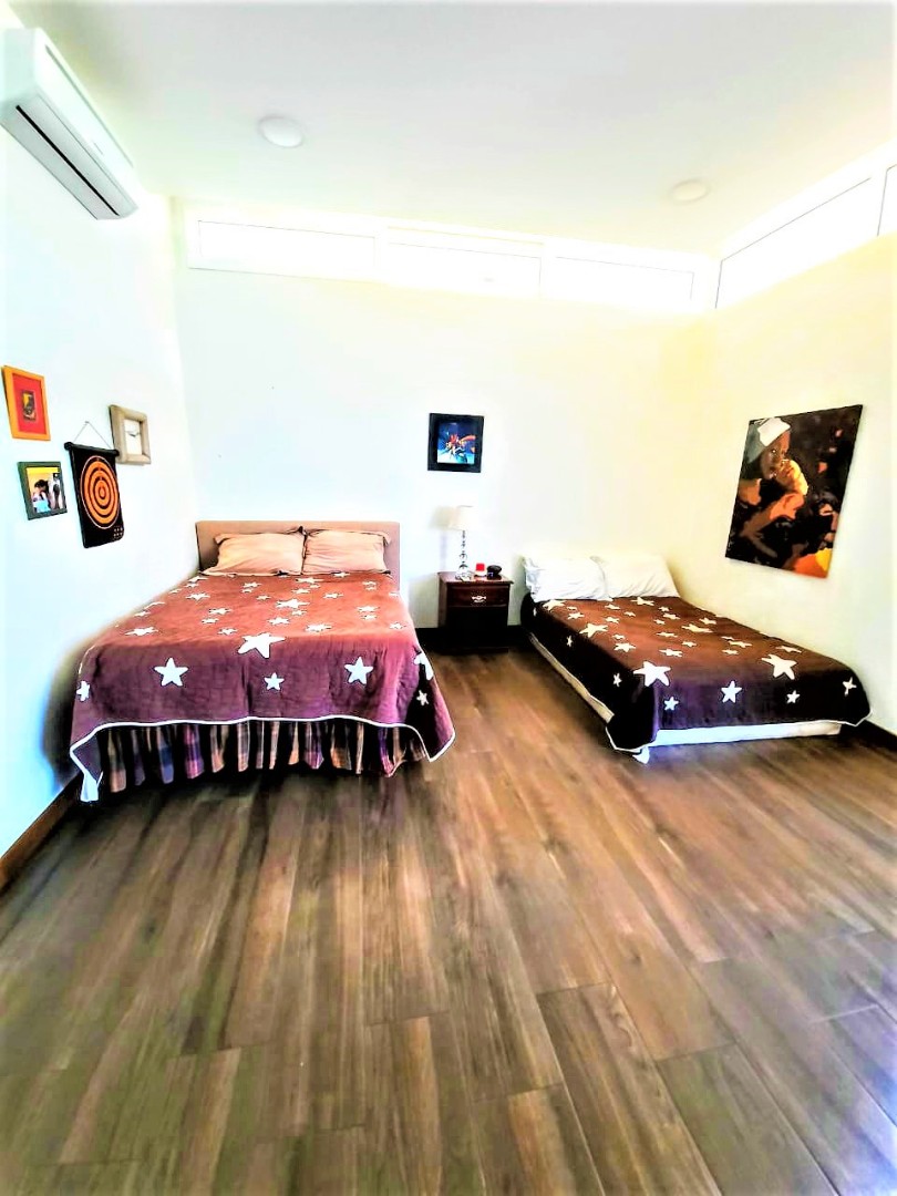 Casa en Urubó en Santa Cruz de la Sierra 5 dormitorios 5 baños 3 parqueos Foto 10