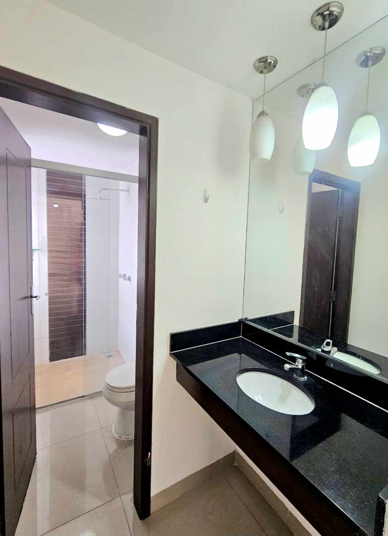 Departamento Av. Alemana 3er y 4to anillo  Foto 16
