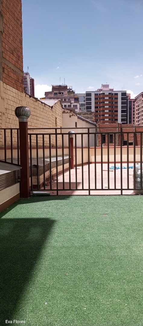 Departamento en VentaDepartamento cerca de la plaza Avaroa, Sánchez Lima (cerca del supermercado Fidalga) Foto 7