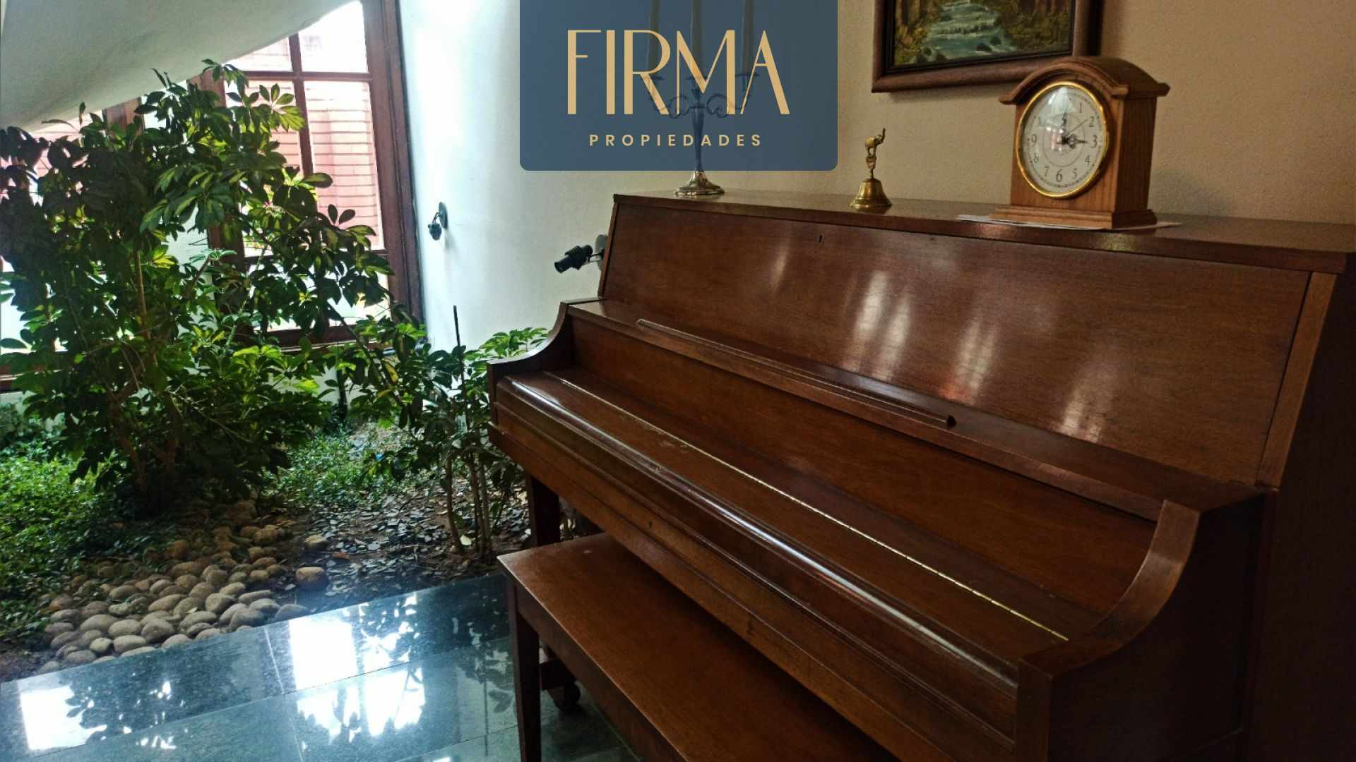 Casa en Calacoto en La Paz 4 dormitorios 5 baños 3 parqueos Foto 7