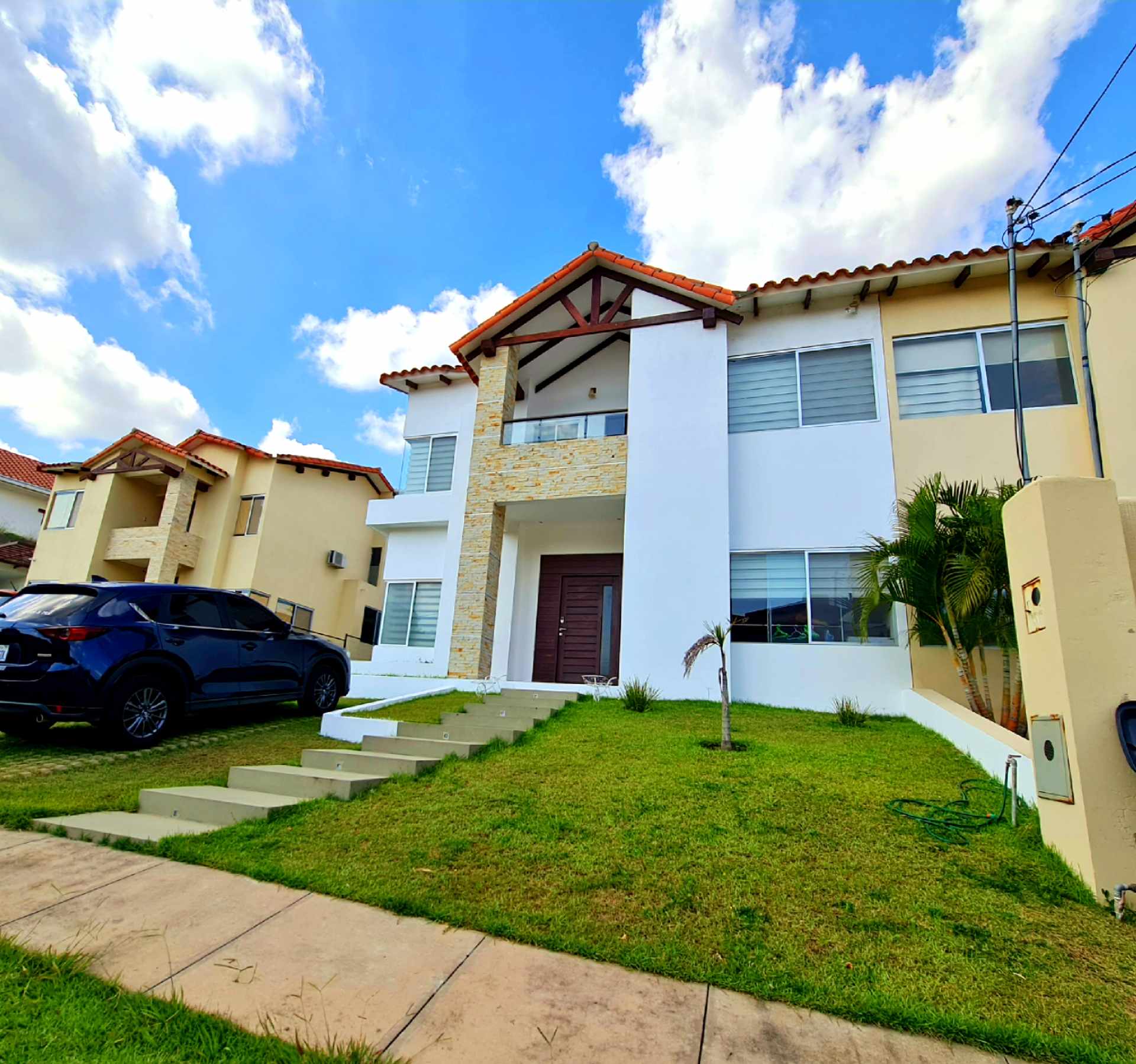 Casa en VentaURUBÓ
LOS PARQUES 2
Condominio Cerrado Foto 30