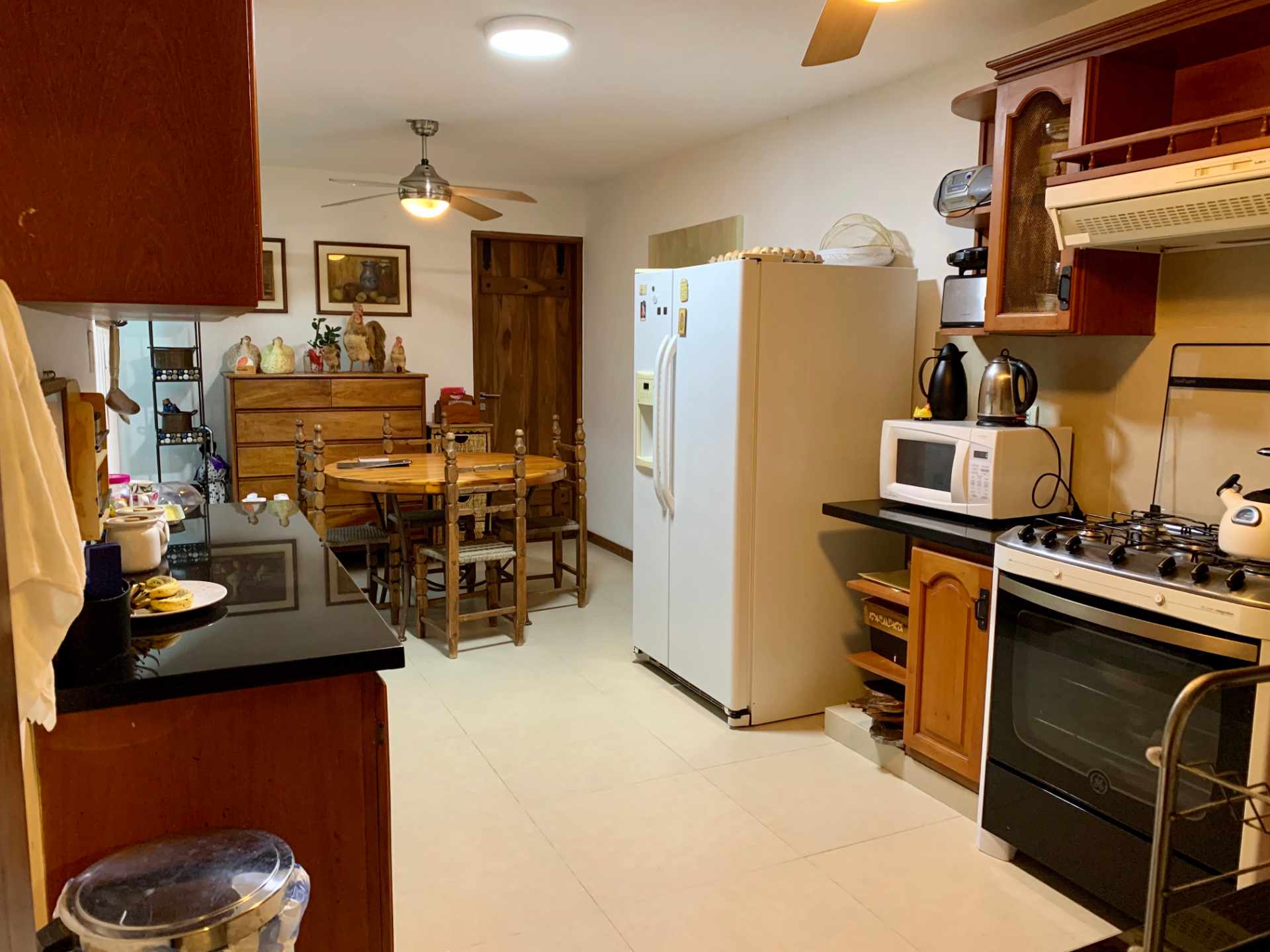 Casa en Las Palmas en Santa Cruz de la Sierra 3 dormitorios 4 baños 2 parqueos Foto 14