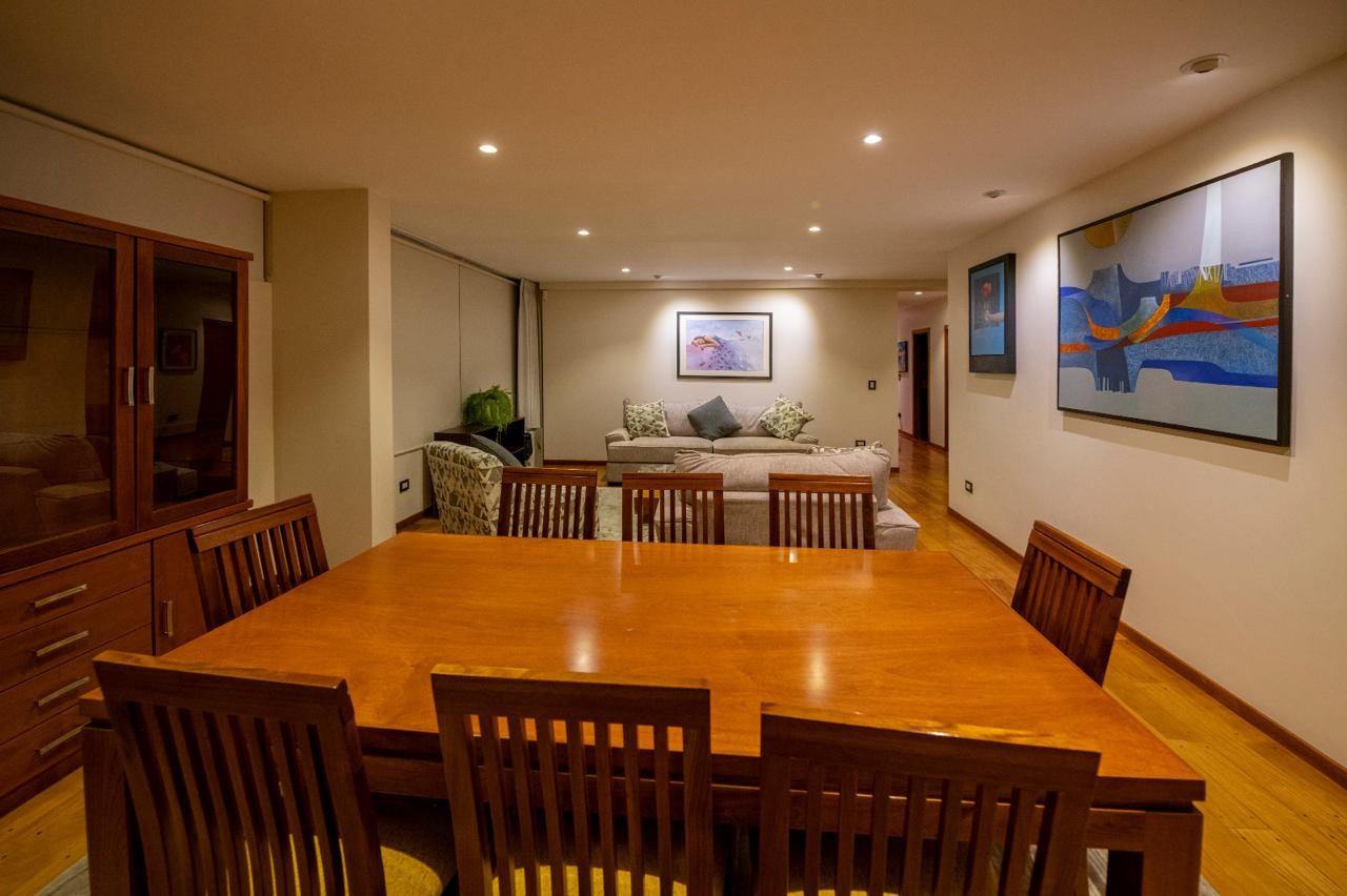 Departamento en Calacoto en La Paz 3 dormitorios 3 baños 1 parqueos Foto 6