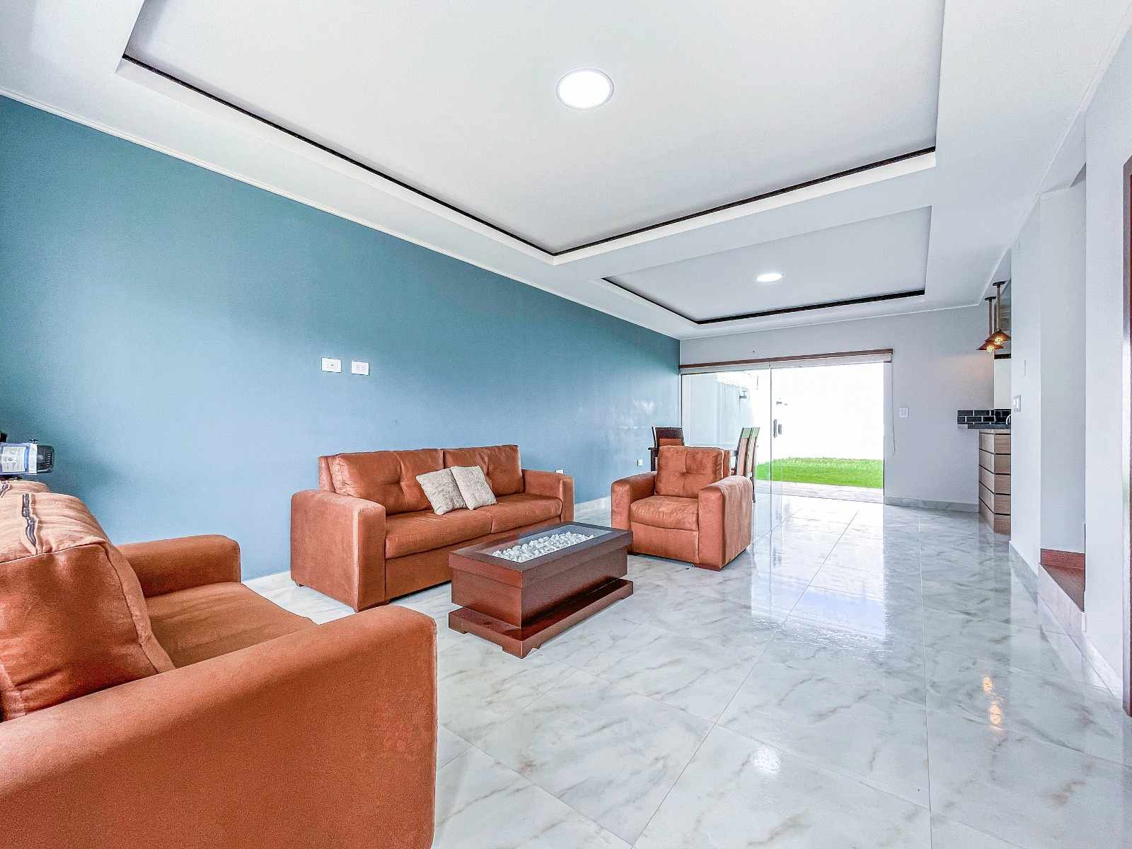 Casa en Entre 6to y 7mo anillo Norte en Santa Cruz de la Sierra 3 dormitorios 4 baños 2 parqueos Foto 5