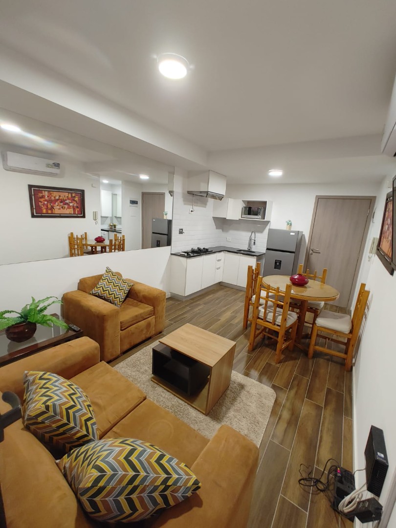Departamento en Entre 8vo y 9no anillo Norte en Santa Cruz de la Sierra 1 dormitorios 1 baños 1 parqueos Foto 4