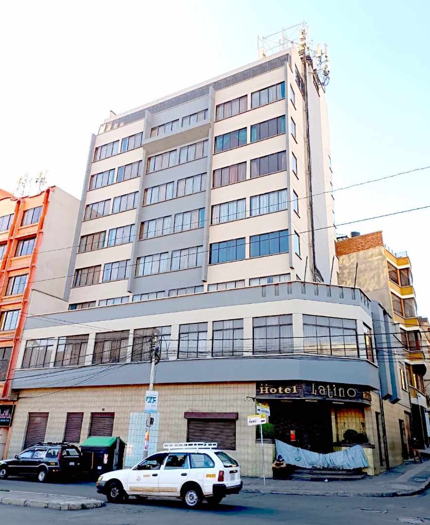 En Venta a $us 2,200,000 Foto 1