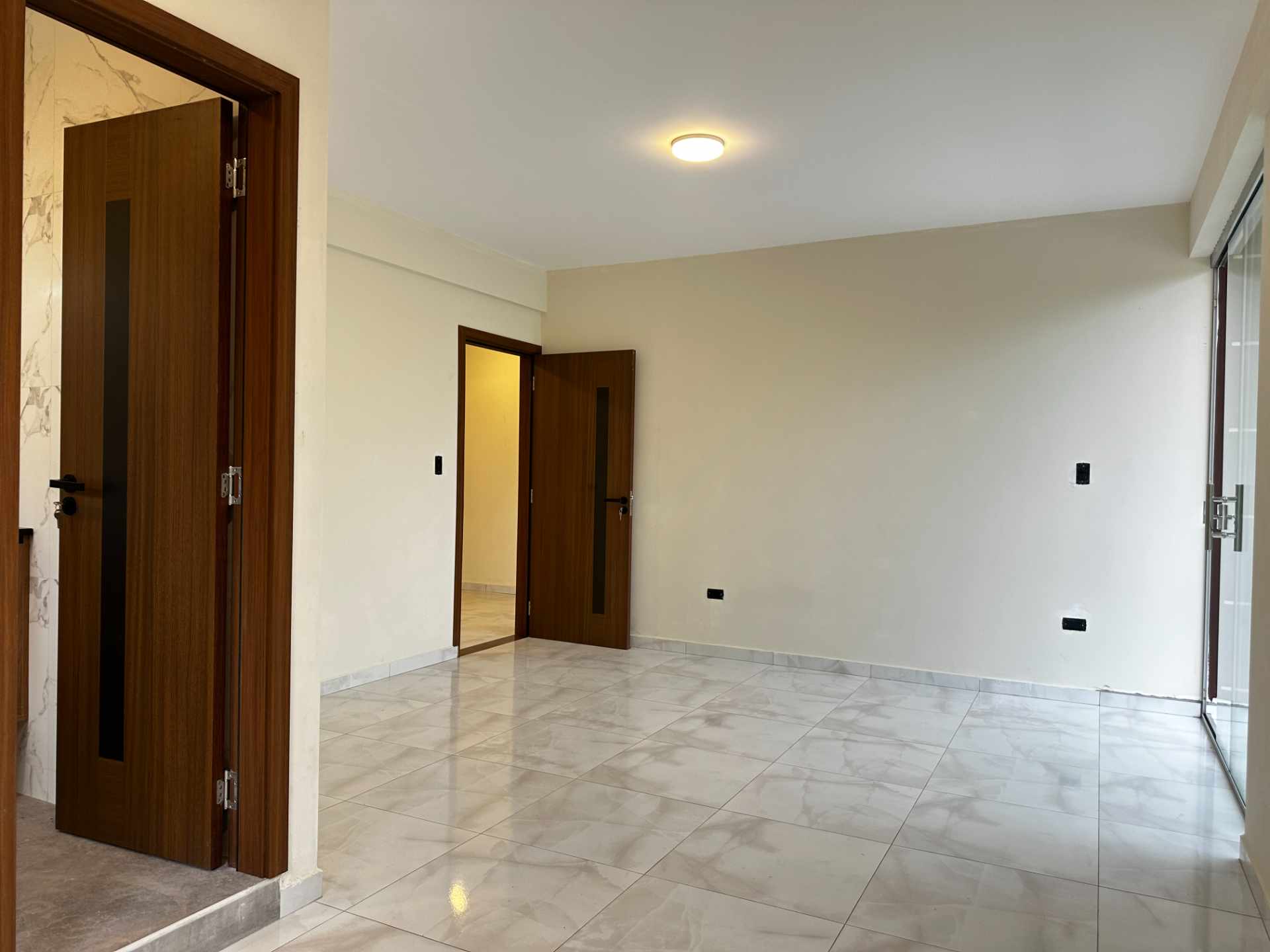 Casa en VentaAV. RADIAL 12, CERCA AL MERCADO EL FUERTE Foto 15